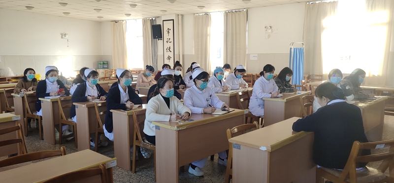 2  强抓基础  压实培训——考前部署会议.jpg